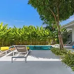 Villa White Orchid